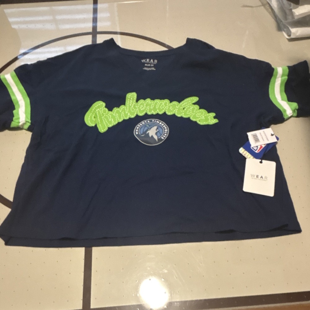 WEAR by Erin Andrews NBA Minnesota Timberwolves Navy Green Shirt Plus 2X